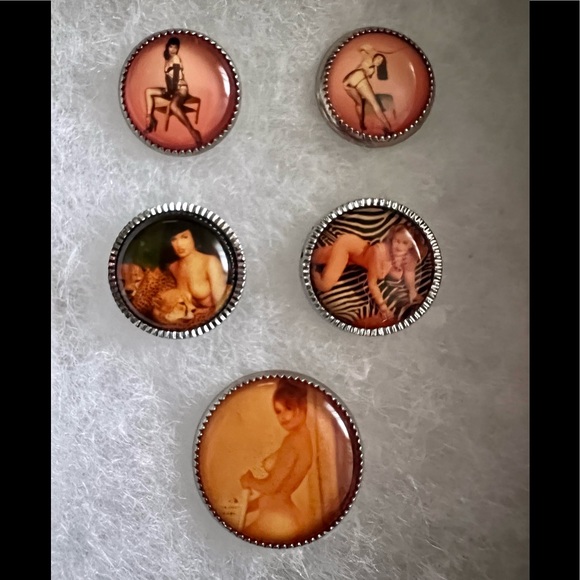 Other - PINUP BETTIE PAGE COLLECTIBLE BUTTONS